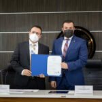 Rector toma protesta al nuevo director de la Facultad de Ingeniería y Ciencias