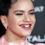 Felipe Calderón vs Rosalía: expresidente se lanza contra megaconcierto del Zócalo